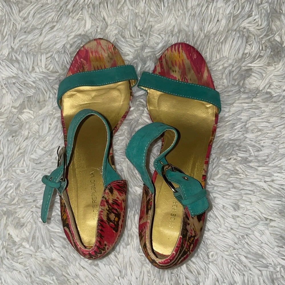 Strap heels - Picture 6 of 7